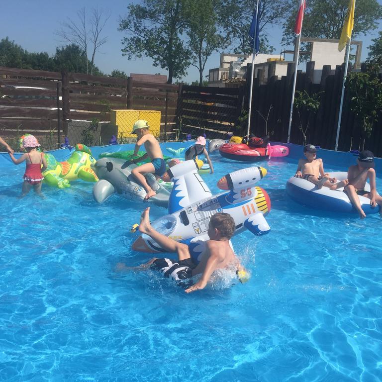 Domki I Apartamenty Caloroczne Koliber Władysławowo Dış mekan fotoğraf