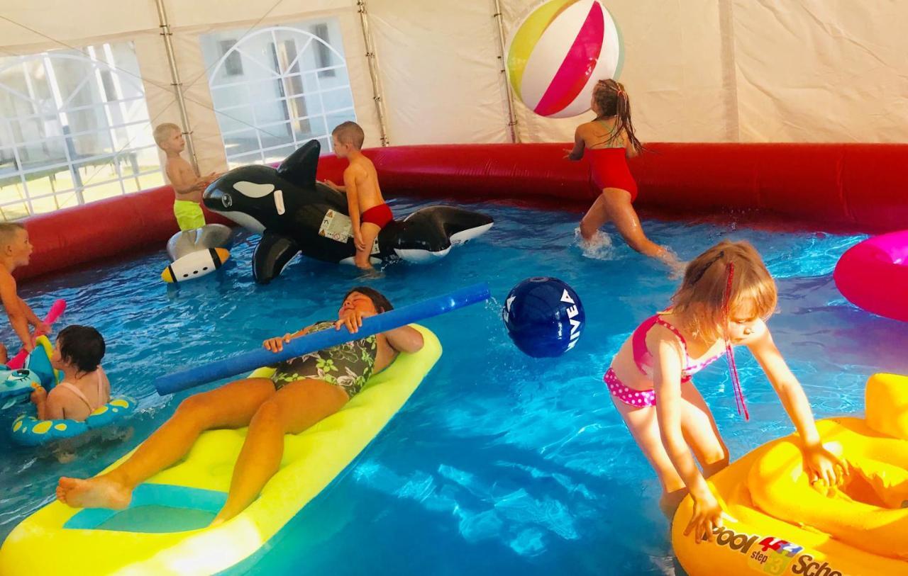 Domki I Apartamenty Caloroczne Koliber Władysławowo Dış mekan fotoğraf